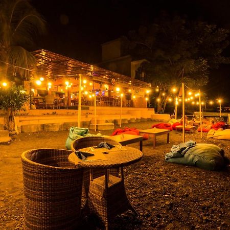 Amed Beach Resort Экстерьер фото