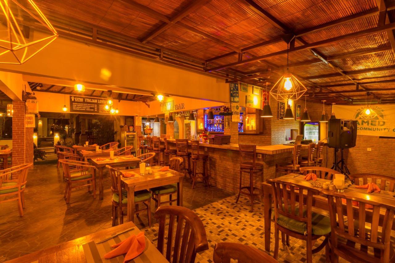 Amed Beach Resort Экстерьер фото